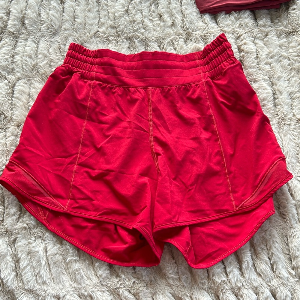 Lululemon Hotty Hot High-Rise Lined Short 4”